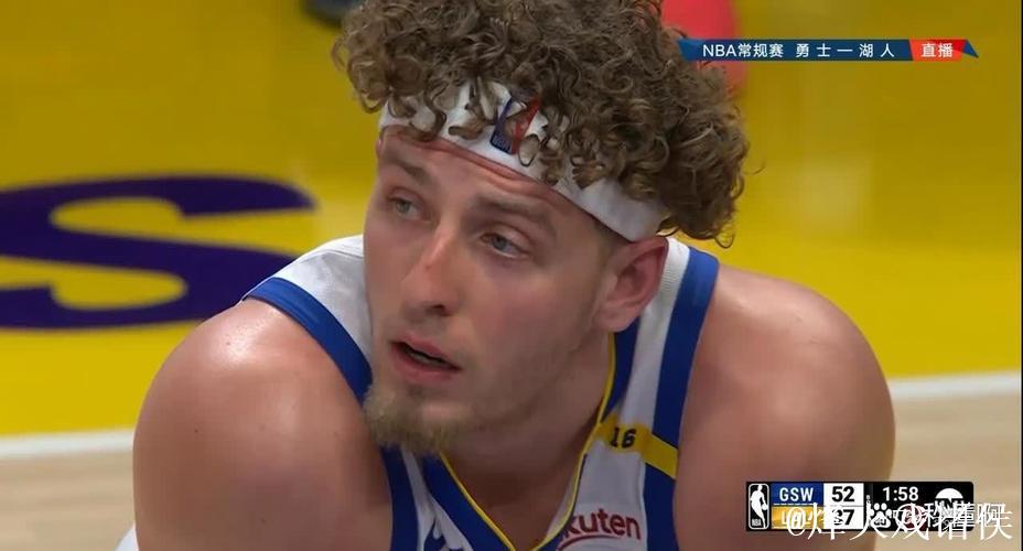 波杰姆斯基全场出战22分钟4中1,三分2中0得到2分2板4助 波杰姆斯基全场出战22分钟4中1,三分2中0得到2分2板4助